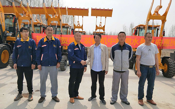 萊工.jpg 萊工.jpg